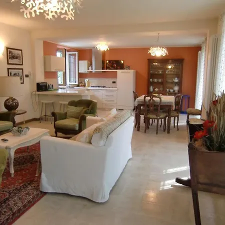 La Vigna Di Tina 3* كوستيليولي دستي